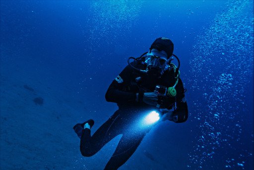 10 Steps to Master Deep Scuba Diving