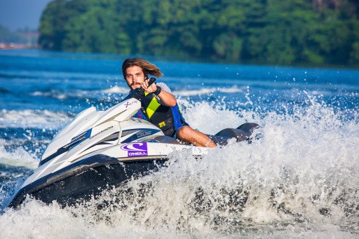 Overton’s Water Skis Guide: Essential Tips for Wave Mastery